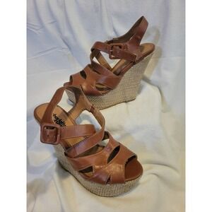 Summer cute Brown wedges size 7